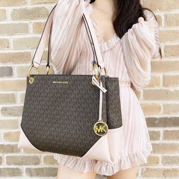 Gaby’sBags💕Michael Kors Tote& Wallet SET NWT - Picture 3 of 8